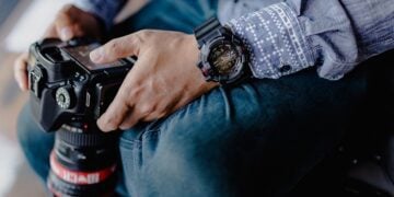 Pesan Nonverbal Pak Bas Ketika Jadi Fotografer Dadakan di G20