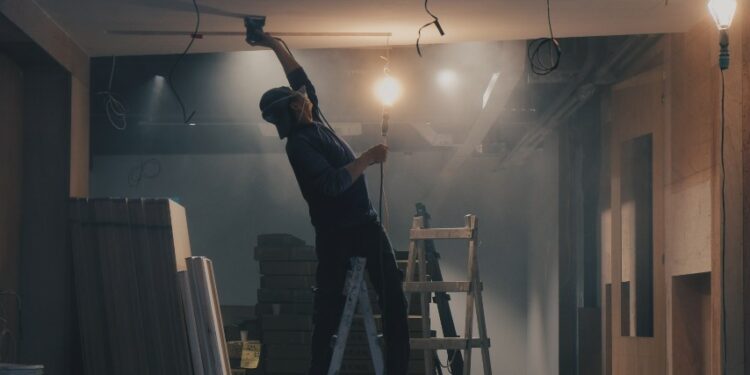 Kasta Seragam untuk Tukang dari yang Gratisan sampai yang Nyaman Terminal Mojok