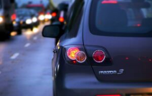 Tips Membelah Kemacetan di Depan Plaza Ambarrukmo, Salah Satu Jalur Paling Macet di Jogja
