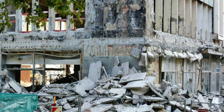 Kesaksian Korban Gempa Cianjur Maaf, Kami Terlambat Membawamu ke Rumah Sakit Terminal Mojok