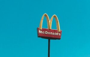 Review Jujur Ayam McD Kimchi: Nggak Ada Rasa Kimchinya Sama Sekali!