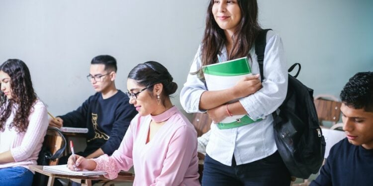 4 Tradisi Mahasiswa Pascasarjana Menjelang UAS Terminal Mojok