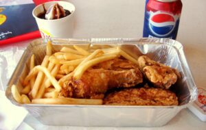 Ayam Goreng ALBAIK, Kuliner Kecintaan Jemaah Indonesia di Arab Saudi