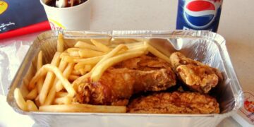 Ayam Goreng ALBAIK, Kuliner Kecintaan Jemaah Indonesia di Arab Saudi Terminal Mojok