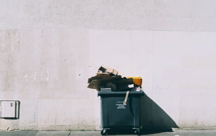 Bank Sampah, Beneran Ada Atau Sekadar Spanduk yang Dipajang Terminal Mojok