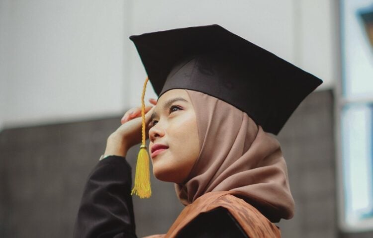 Lulusan UIN Syarif Hidayatullah (Unsplash)