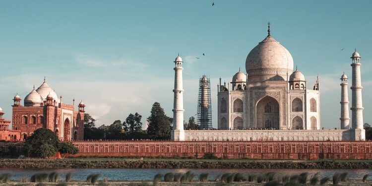 Sisi Positif India: Gudang Ilmuwan dan Tutor Terbaik di Dunia Maya