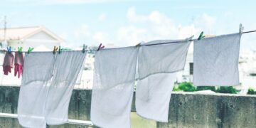 Tips Menghilangkan Bau Apek pada Handuk Terminal Mojok