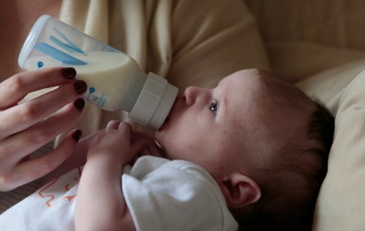 5 Merek Susu Formula Ekonomis untuk Bayi Terminal Mojok