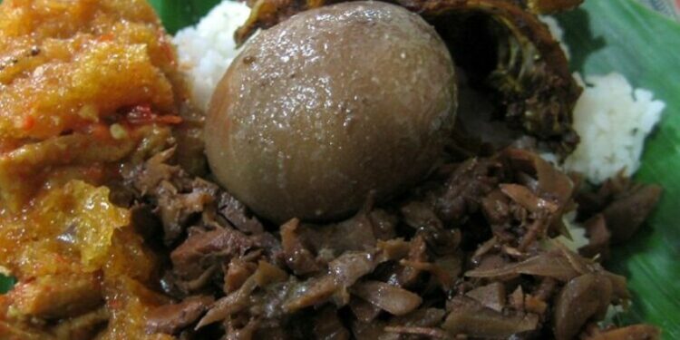 6 Dosa Penjual Gudeg yang Ngaku Asli Jogja