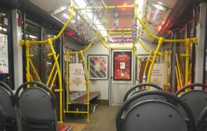 Ada Bus Pink untuk Perempuan, tapi Kenapa Nggak Ada Transjakarta Khusus Laki-laki?