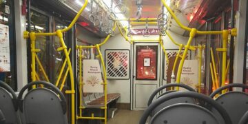 Ada Bus Pink untuk Perempuan, tapi Kenapa Nggak Ada Transjakarta Khusus Laki-laki Terminal Mojok