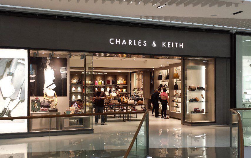 Dari Kasus Charles & Keith Mbak Zoe Kita Belajar Harta yang Paling Berharga Memang Keluarga Terminal Mojok