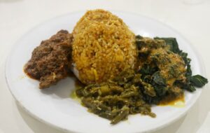 5 Hal yang Bikin Pelanggan Kesal Saat Beli Nasi Padang