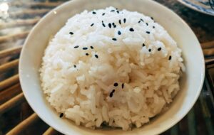 7 Nasi Putih Restoran Cepat Saji Paling Enak di Indonesia