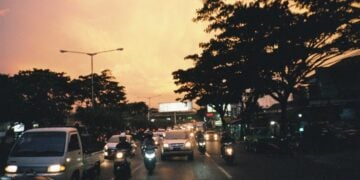 Kota Bandung yang Semakin Terasa Asing (Unsplash)