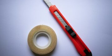 Selotip Plastik Musuh Besar Proses Daur Ulang Sampah