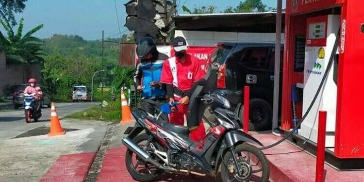 5 Fungsi Lain Pertashop yang Bikin Jengkel Operatornya (Foto milik penulis)