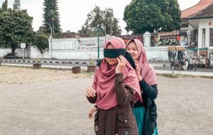 Alun-alun Kidul Jogja Surga Kuliner? Ngawur, di Sana Surganya Pengamen