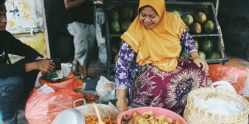 Sudah Saatnya Soto dan Pecel Lele Lamongan Memberi Panggung untuk Nasi Boran