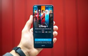 5 Film Nominasi Oscar 2023 yang Tayang di Disney+, Ada Animasi hingga Dokumenter