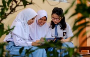 Berprestasi di Sekolah Unggulan Tak Selamanya Istimewa