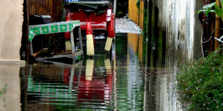 Selamat Ulang Tahun Kota Solo, Maaf Kabar Banjir dan Macetmu Membuatku Urung Berkunjung