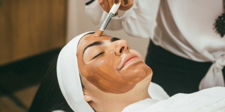 4 Produk Skincare yang Dulu Ngetren tapi Kini Kehilangan Popularitas