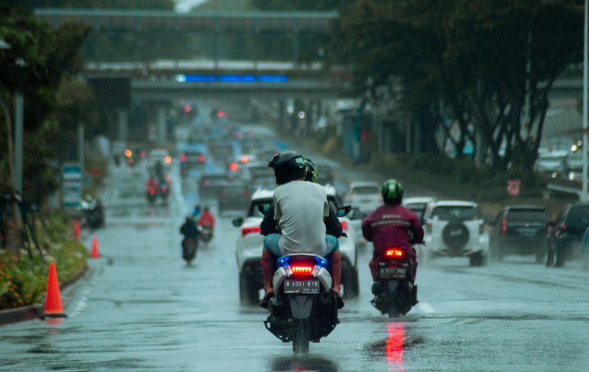 4 Kebiasaan Pengendara Motor di Jakarta yang Menjengkelkan