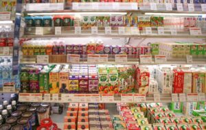 Perang Convenience Store Asal Jepang di Indonesia: Lawson vs FamilyMart