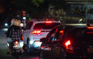 Tak Ada yang Lebih Tabah dari Pengguna Jalan Perempatan Gedangan Sidoarjo