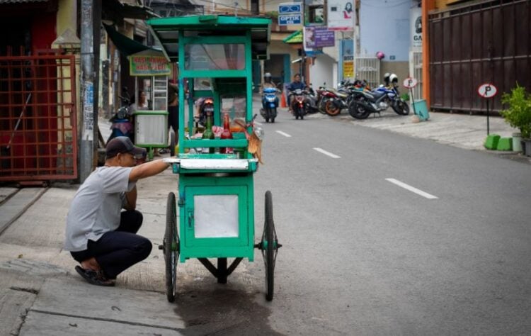 5 Hal Menyebalkan Dari Tukang Bakso Keliling