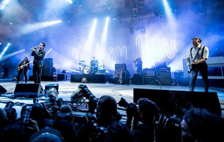 5 Lagu Underrated Arctic Monkeys yang Harus Didengar sebelum Nonton Konsernya