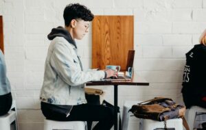 7 Kesalahan Mahasiswa Saat Menulis Artikel di Jurnal Ilmiah