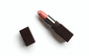 5 Cara Terbebas dari Bahan Kimia Berbahaya dalam Lipstik
