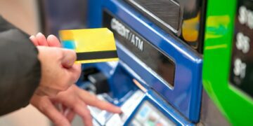 ATM Drive Thru Diciptakan untuk Memudahkan, tapi Malah Jadi Merepotkan