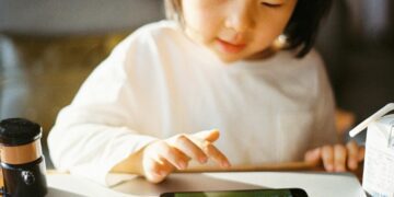 6 Rekomendasi Kanal YouTube Belajar Bahasa Inggris untuk Anak-anak Selain Cocomelon