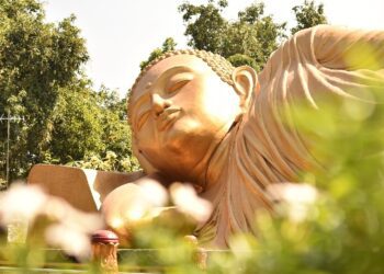 Berkunjung ke Buddha Tidur Mojokerto, tapi Tidak Tahu Bejijong Itu Gimana Ceritanya