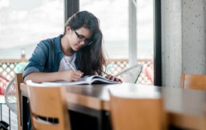 Universitas Terbuka Bukan Tempat bagi Mahasiswa Malas
