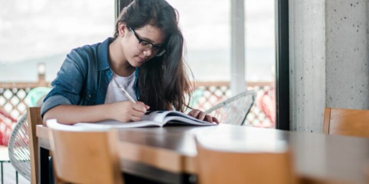 Universitas Terbuka Bukan Tempat bagi Mahasiswa Malas