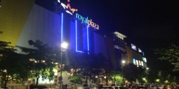 4 Keistimewaan Royal Plaza Surabaya yang Bikin Pengunjungnya Membeludak Jelang Lebaran