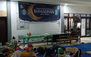Menginap di Pelabuhan, Kiat Mudik Ekonomis Sedikit Miris