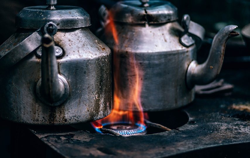 Memasak di Dapur Umum Bencana Itu Bukan Hal yang Gampang