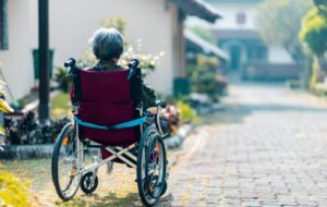 Curhatan Seorang Caregiver: Ikhlas Merawat Agar Pasien Tetap Sehat