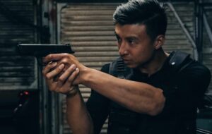 5 Hal Nggak Masuk Akal yang Sering Terjadi di Film Action