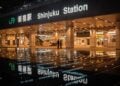 Menangis di Stasiun Shinjuku, Stasiun Tersibuk di Dunia