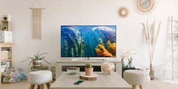 TV, Perabot Rumah Tangga yang Nggak Terlalu Penting untuk Dibeli