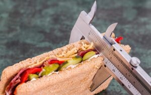 Benarkah Orang Miskin Lebih Rentan Mengalami Obesitas?