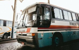 Nestapa Menggunakan Bus Akas Madura