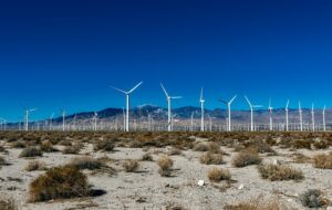 Transisi Energi Itu Hanya Omong Kosong: Kebijakan yang Keluar Malah Melindungi Penggunaan Energi Fosil